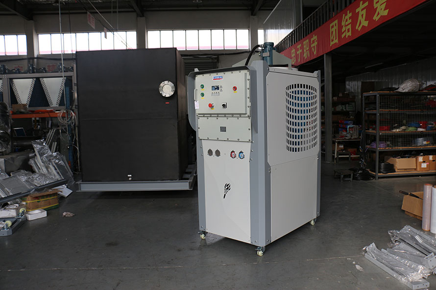 石油業(yè)、化工業(yè)、制藥業(yè)反應(yīng)釜配套制冷機(jī)組